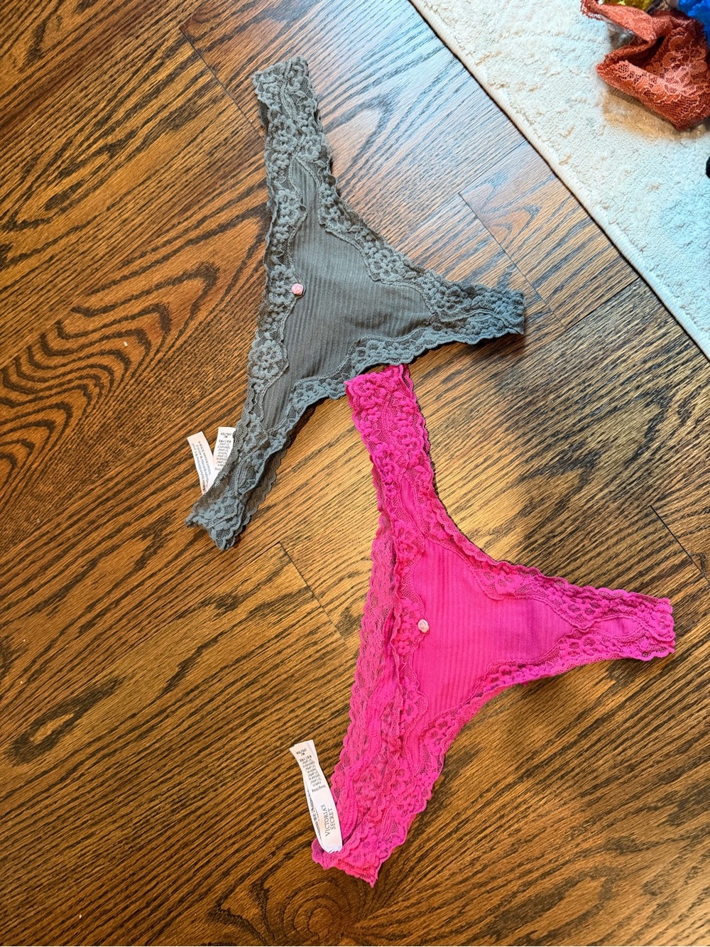 Lace Trim Ribbed Thong Set in Gray and Hot Pink